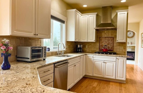 Bellingham House | Hilltop Home on Lake Whatcom | Views, Beach Access & Space for Ten