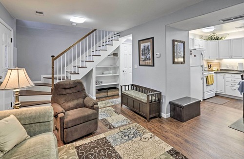 Laramie Condo | Historic Laramie Condo - 3 Blocks to Downtown & UW