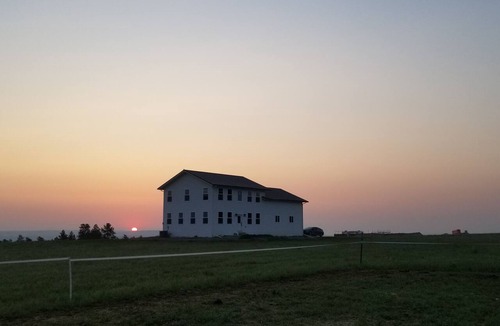 Columbus House | Home on the Ridge- peaceful 3 bedroom home with big sky views