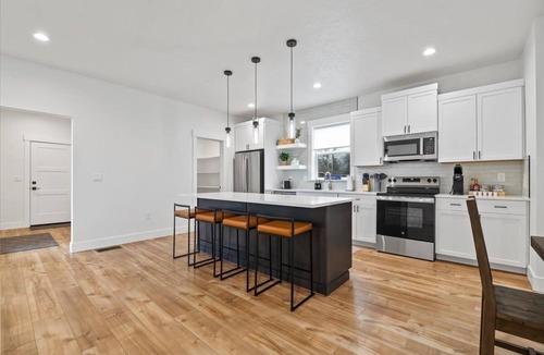 West Valley House | Hot Tub, Barrel Sauna & Game Room - Luxury Boise Home Sleeps 10, 4 BR