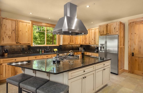 Cle Elum House | Hot Tub & Heated Patio! Suncadia Ski Getaway