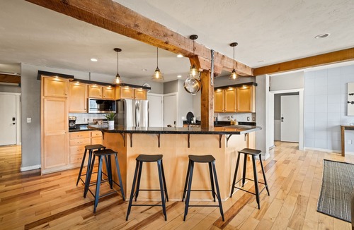 Rio Grande Apartment | Huge Renovated Top Floor Condo w Large Kitchen and Living Area