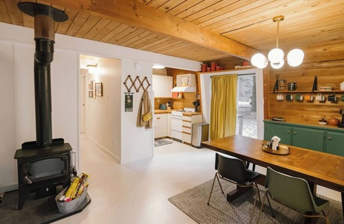 Glacier Cabin | Iconic Arched Cabin | Near Mt Baker Hiking