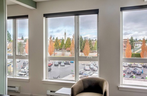 West Woodland Apartment | Ideal Ballard 1BR w/Lounge, nr Restaurants & Bars, by Blueground