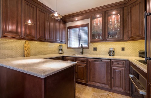 Elkhorn Village House | Indian Springs Townhome! Patio and Deck Area!