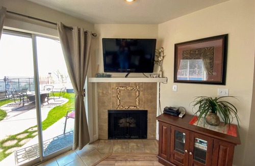 Harbor Village Condo | Inn Building Condo #103 updated, pool side view