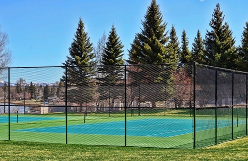 Harbor Village Condo | Inn Building Condo #111 | Pool, Hot Tub, & Tennis