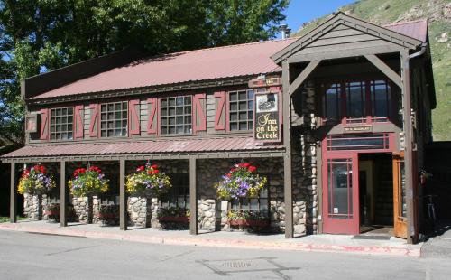 Jackson Hotel | Inn on The Creek
