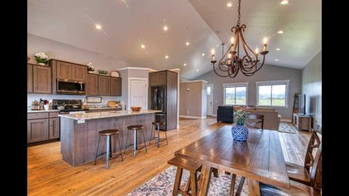 Driggs House | Isolated Cabin with Hot-Tub and Foosball Table in Idaho
