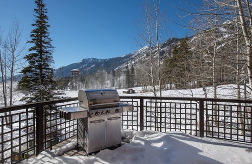 Teton Village House | JHRL - Granite Ridge Lodge 12 - Lovely ski in, ski out luxury townhome