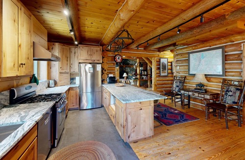 Moose Wilson Road House | JHRL - Macker's Cabin, Amazing Log Cabin, Sleeps 16