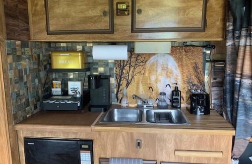 Stillwater County House | Kodiak—not your grandpa’s campa’