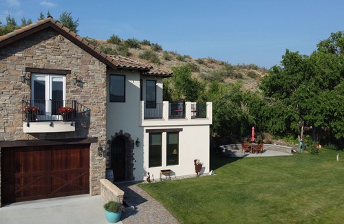 Manson House | Lake Chelan Serene Villa