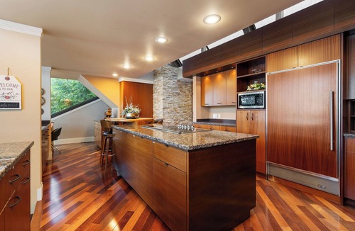 Viewpoint House | Lake front Glass house with Private Dock/Lake access/Kayak/Paddle board