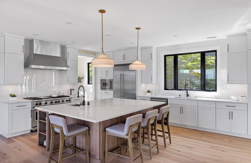 Kennydale House | Lake Washington View 4 BR Luxury Home near Seattle