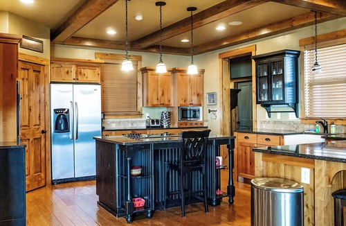 Garden City House | LAKEFRONT Spinnaker Point | Private Dock & Beach Access | 6BR Sleeps 28 | Theater Room