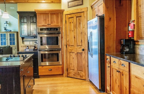 Garden City House | LAKEFRONT Spinnaker Point | Private Dock & Beach Access | 6BR Sleeps 28 | Theater Room