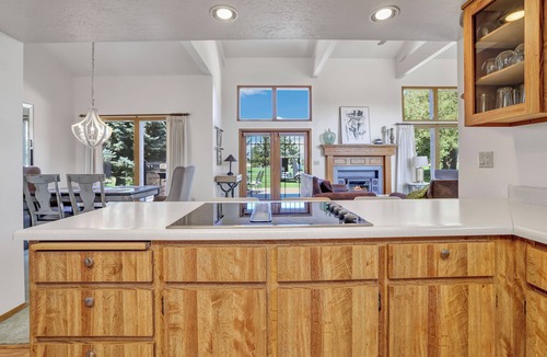 Twin Falls House | Large Townhouse on 18th green- beautiful location, indoor golf simulators 4 rent