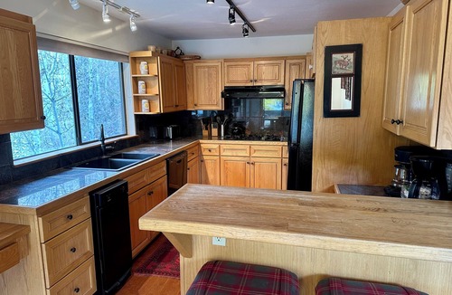 Warm Springs House | Large Warm Springs Oasis, 5 BR/5 BA. 10 Beds! Sauna and Hot Tub