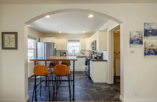 South Salt Lake House | Last-Minute Downtown SLC Stay: Family Home w/Yard