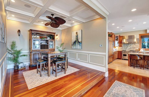 Bryn Mawr-Skyway House | Last minute SPECIAL’s @ Bella Vita moorage, chef's kitchen, optional add 2 bdr !