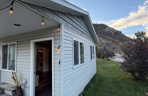 Lava Hot Springs Cabin | LAVA HOT SPRINGS TINY HOUSE @ PORTNEUF BEND