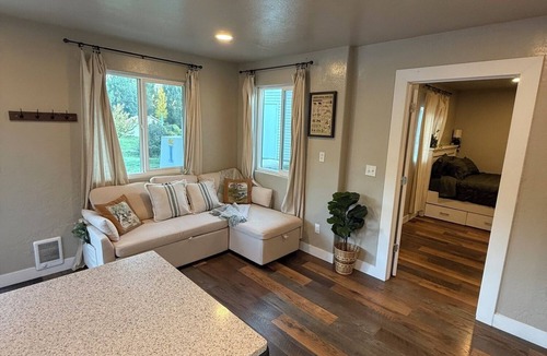 Lava Hot Springs Cabin | LAVA HOT SPRINGS TINY HOUSE @ PORTNEUF BEND