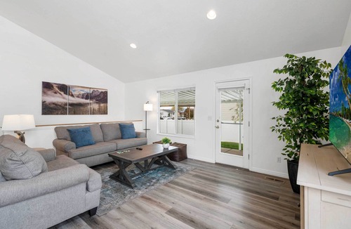 Layton House | Layton Escape Near Air Force Base & Snowbasin