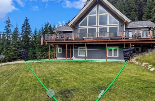 Leavenworth House | Leavenworth Private 5 acre Mountain Vista Retreat