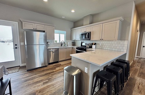Pinedale House | Little Peaks - small, cozy home with beautiful mountain views!
