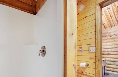 St. Charles Cabin | Lodge in Saint Charles w/ All 10 Cabins Included