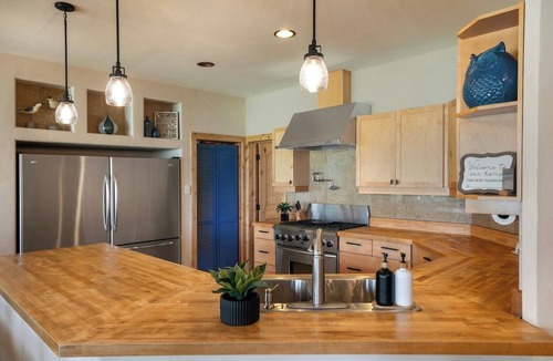 Kalispell House | Love on Lilac Lake, Private Dock and Lake Access