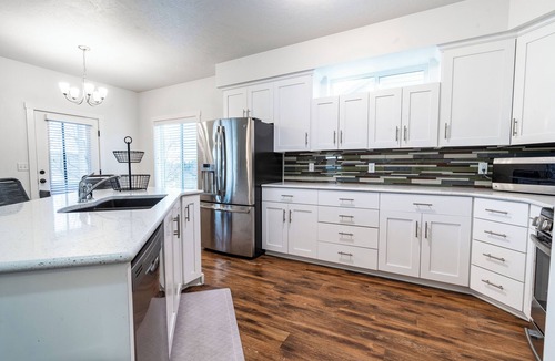 Smithfield House | Lovely 5-bedroom house with AC in charming Smithfield