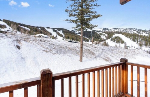 Whitefish Condo | Lovely Black Diamond Condo at Whitefish Resort