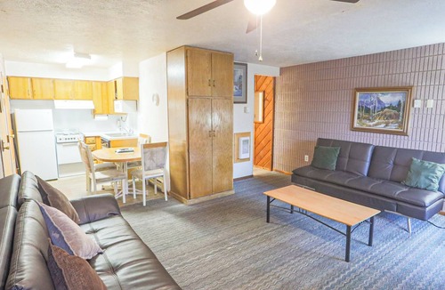 Lava Hot Springs Condo | Lovely family condo in Lava Hot Springs perfect for relaxing stays