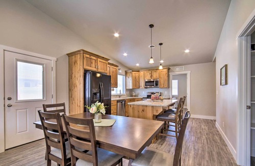 Pocatello House | Lovely Pocatello Home Next to OK Ward Park!
