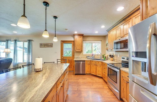 Twin Falls Cottage | Lovely Twin Falls Home w/Private Hot Tub!