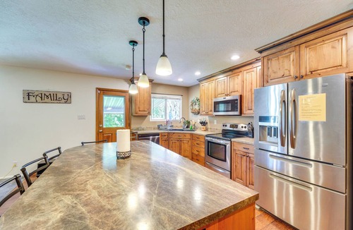 Twin Falls Cottage | Lovely Twin Falls Home w/Private Hot Tub!