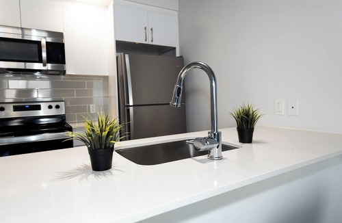 Mascouche Apartment | Lowkey Corner