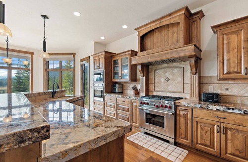 Tamarack Resort House | LUXE | Tamarack Estate Lodge | Spa | Ski In/Out