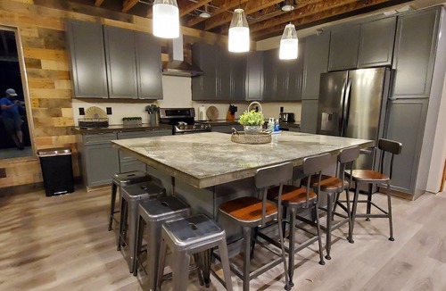 Harbor Village House | Luxurious farmhouse industrial design. Private HotTub, relax with gorgeous views