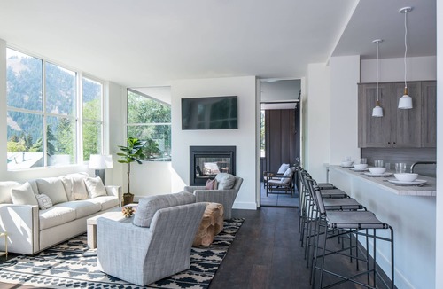 Ketchum Condo | Luxury 3 Bedroom Condo Amazing Views & Unbeatable Downtown Location