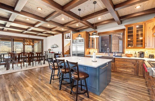 Geneva House | Luxury 5BR Lodge in Star Valley, Views +Trailer Space Near Jackson Hole