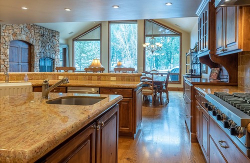 Warm Springs House | Luxury at the Base of Bald Mt - Walk to Lifts!