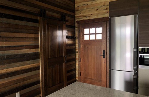 Somers Apartment | Luxury Cabin on a 300 acre farm with Spectacular views of Flathead Lake