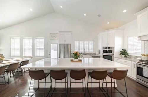 Ammon House | Luxury Family Retreat w/Hot Tub & Games