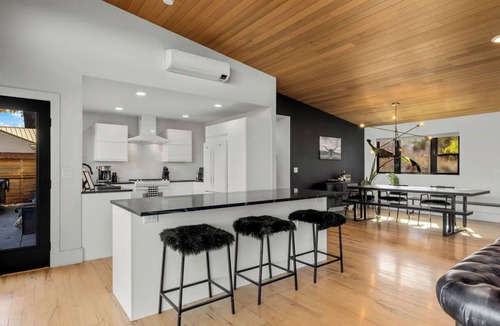 Central Rim Villa | Luxury HGTV "Boise Boys" View House. Sleeps 10. Hot Tub, Sauna, Scenic Views