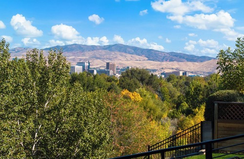 Central Rim Villa | Luxury HGTV "Boise Boys" View House. Sleeps 10. Hot Tub, Sauna, Scenic Views