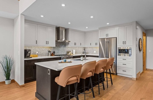 Canmore Villa | Luxury Modern Mountain Lodge in Spring Creek, Canmore