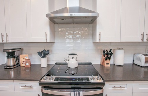 Livingston Condo | Luxury touches and Ideal location for stress free exploring